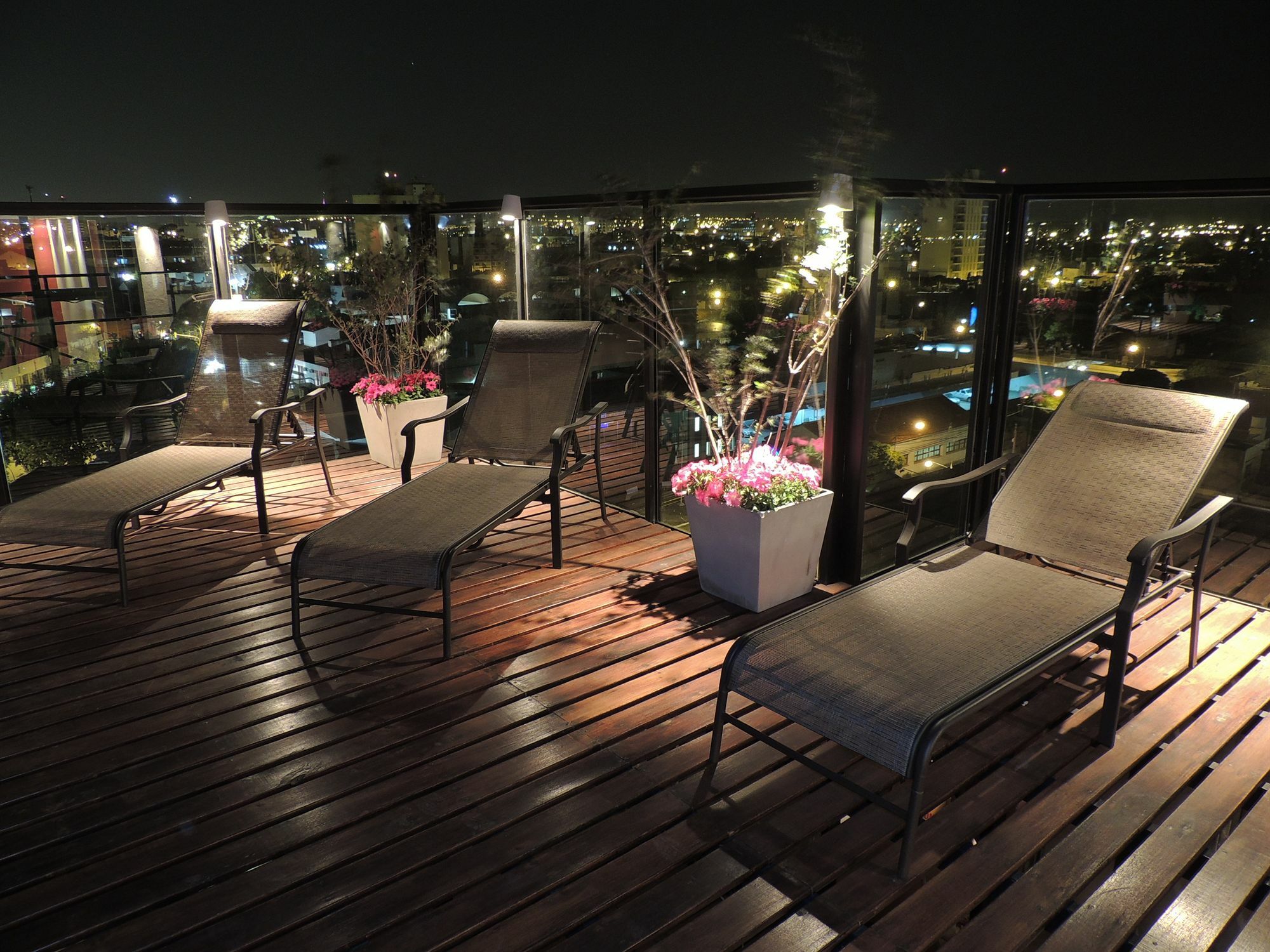 Premium Tower Suites Сан-Луис Экстерьер фото
